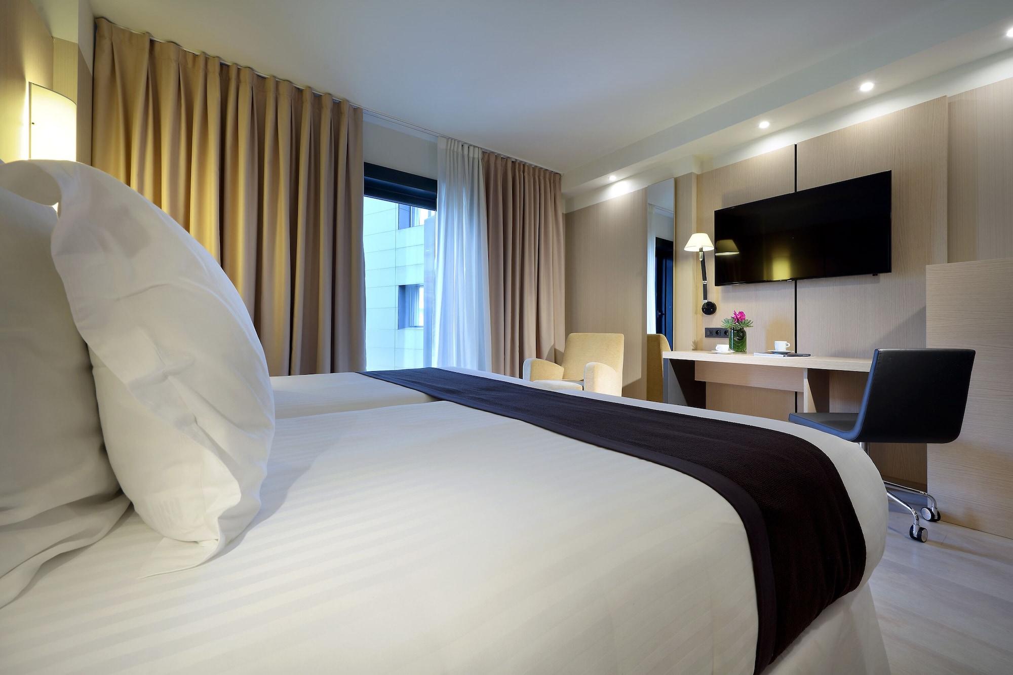 Hotel Occidental Bilbao Esterno foto